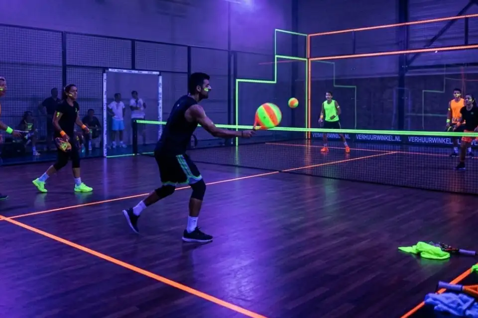 Padel blacklight pakketten